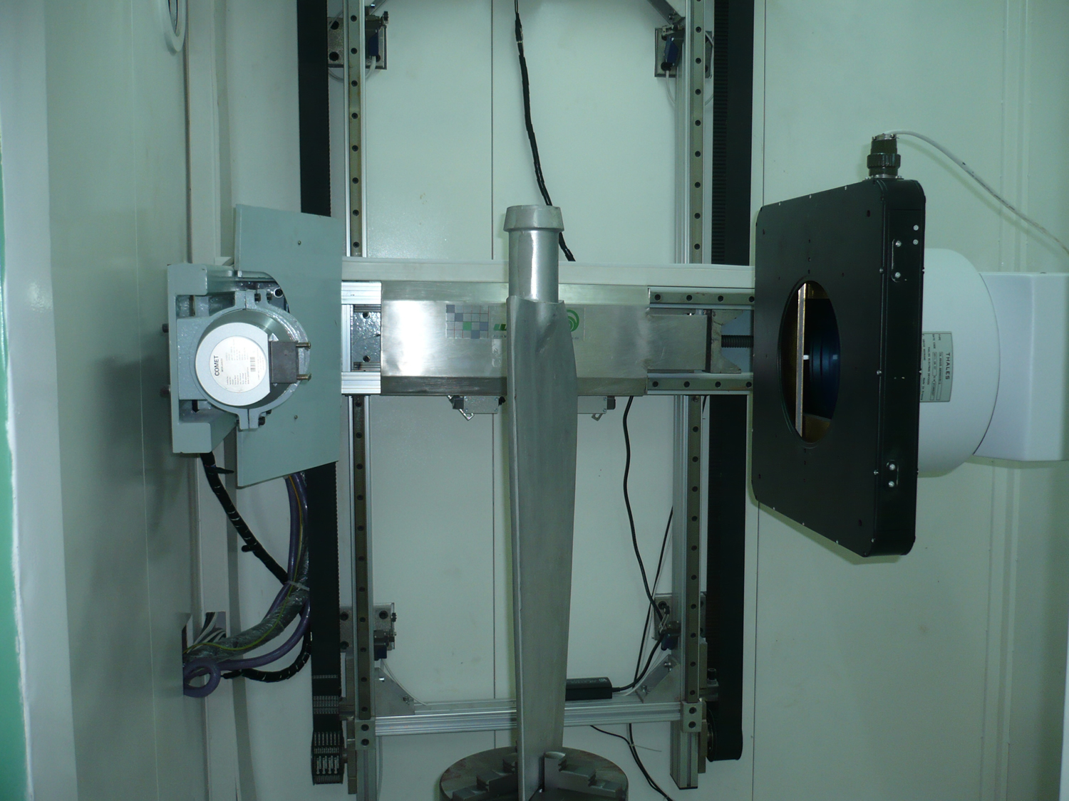 X-RAY MACHINE