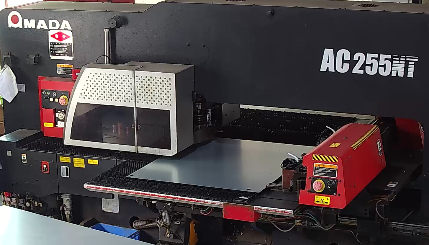 CNC SHEET METAL PUNCHING MACHINE R2.jpg